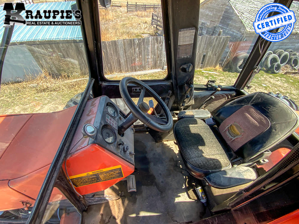 Allis Chalmers interior