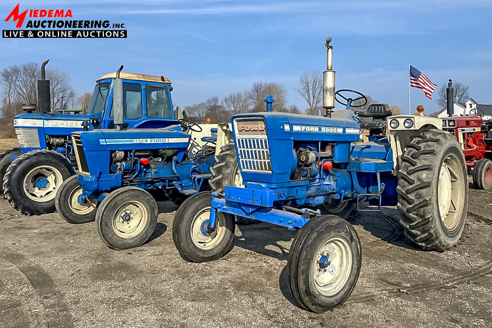 VanSingel Farms Ford tractors at auction