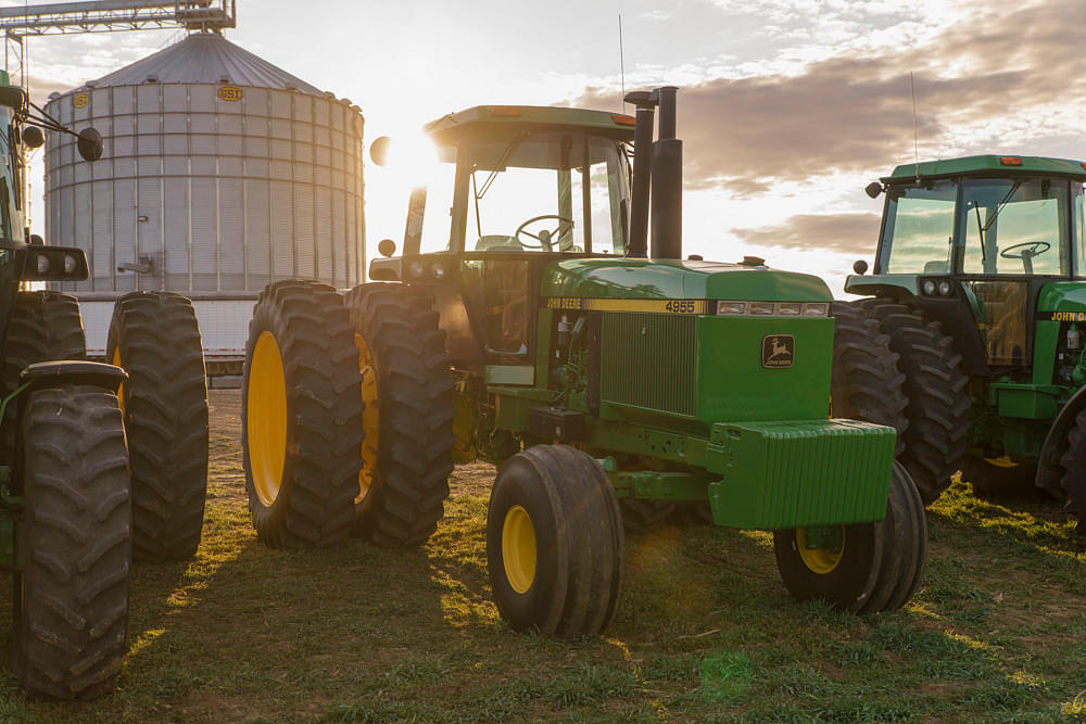 Rob Plendl John Deere 4955 2WD tractor at sunset