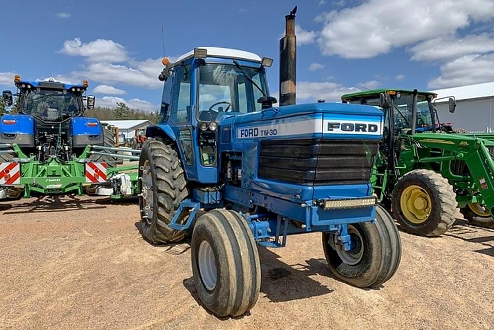 Ford TW-30 at Swiderski Equipment - Mosinee, WI