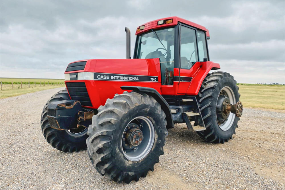 Case IH Magnum 7140