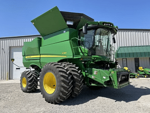 Arkansas John Deere S780 Combine Harvester