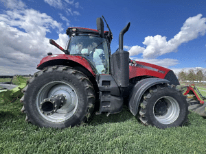 Michigan Case IH 280 Magnum Tractor