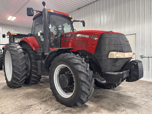 Missouri Case IH 335 Magnum Tractor