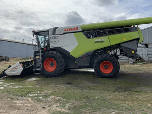 Washington Claas Lexion 6800 Combine