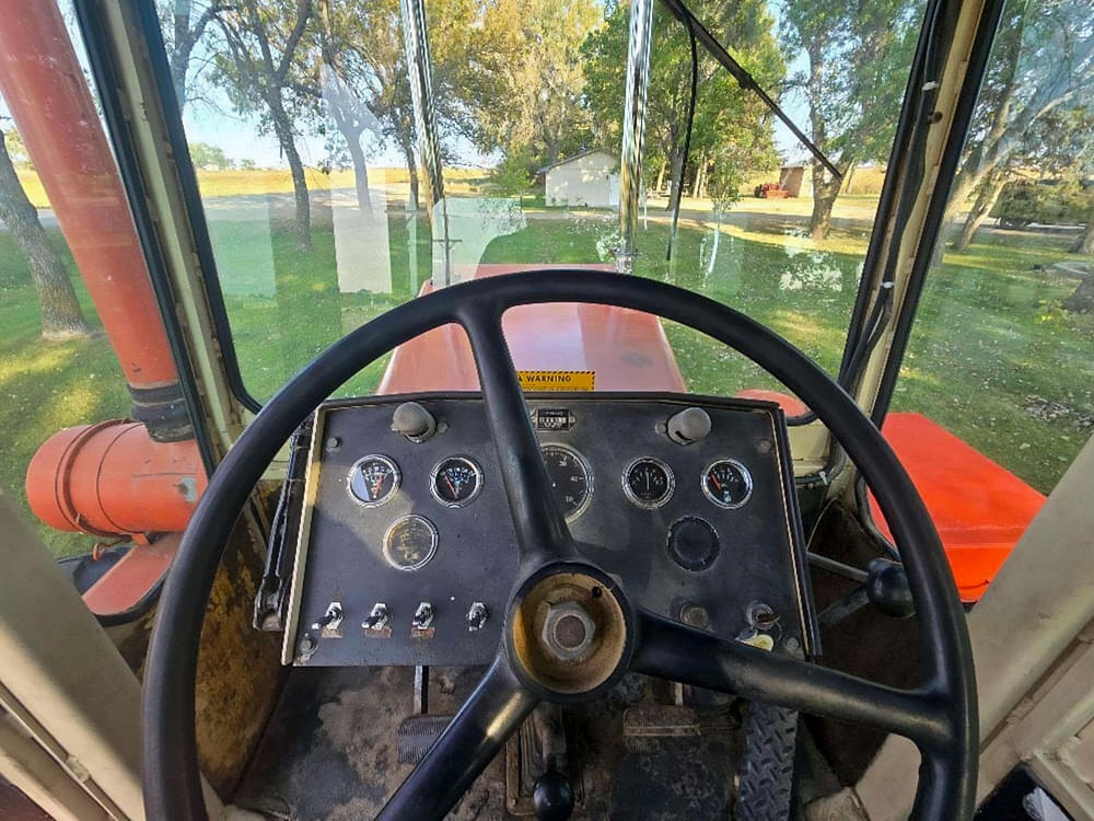 Allis Chalmers 440 at auction