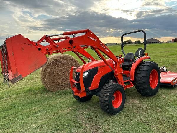 Kubota MX5400 (1)