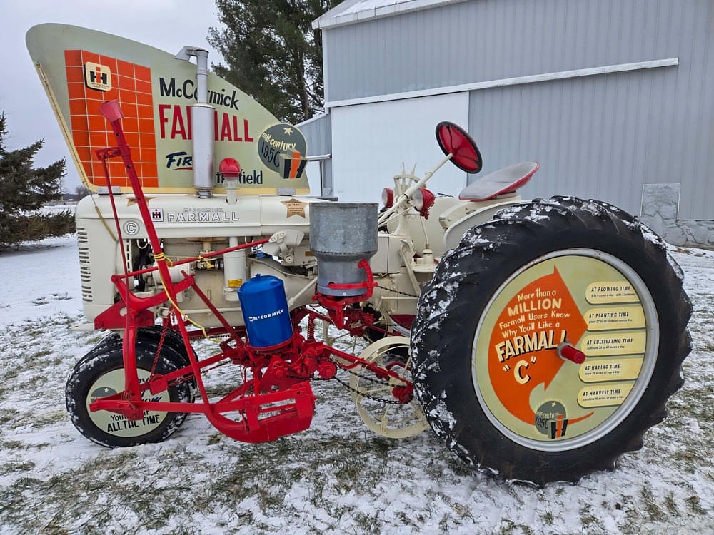 Farmall C Demo 07