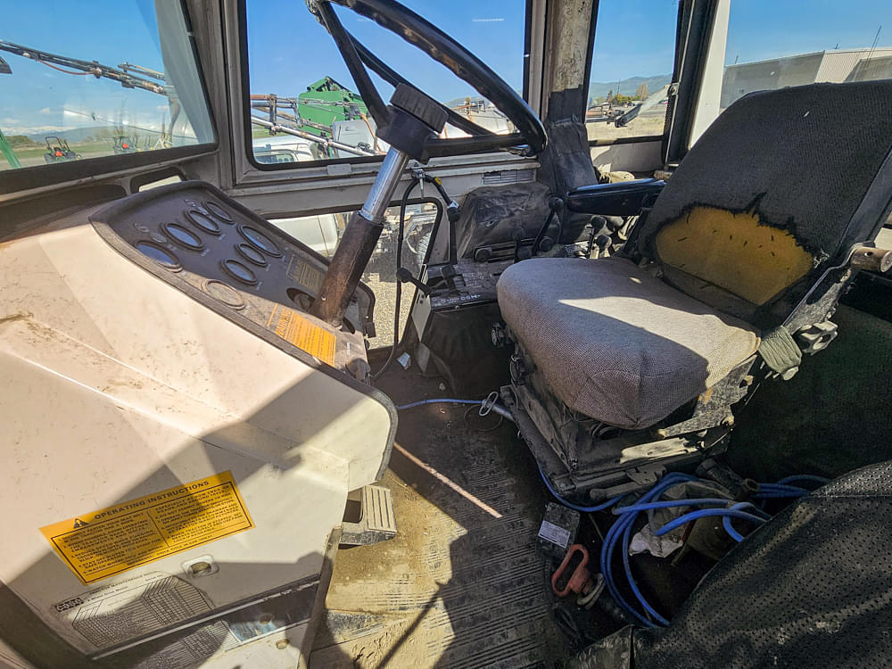 1370 Case interior