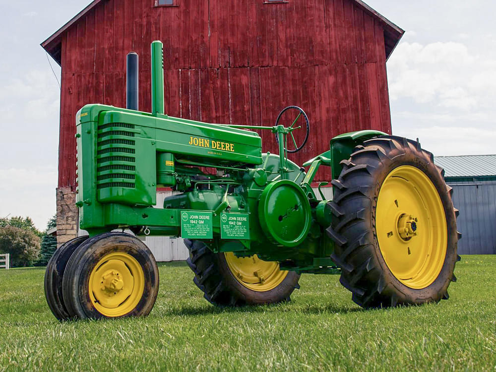1942 John Deere GM on a Mecum collector tractor auction in Wisconsin.