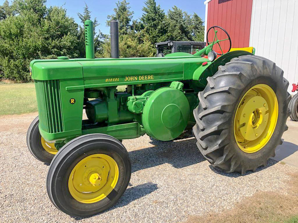 Interesting Iron John Deere R Carr Auction & Realty 09