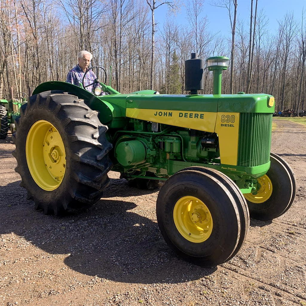 1958 John Deere 830