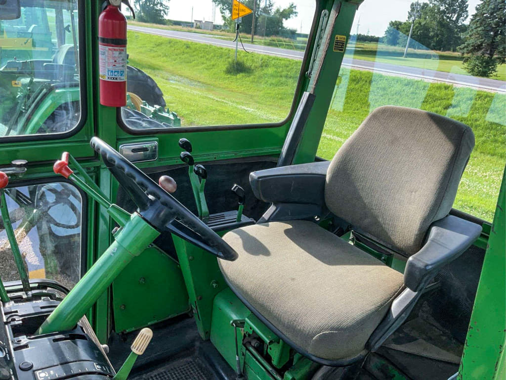 John Deere 7520 10