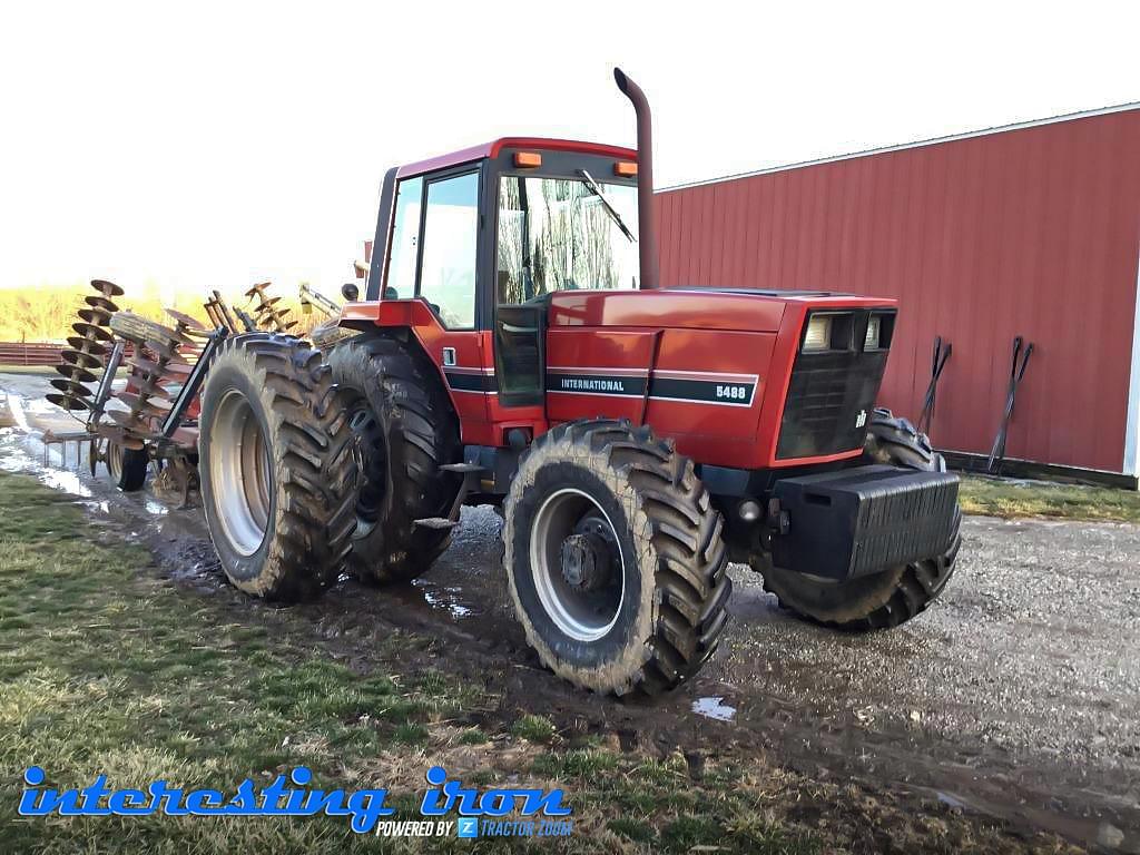 IH 5488 MFWD at an Illinois tractor auction