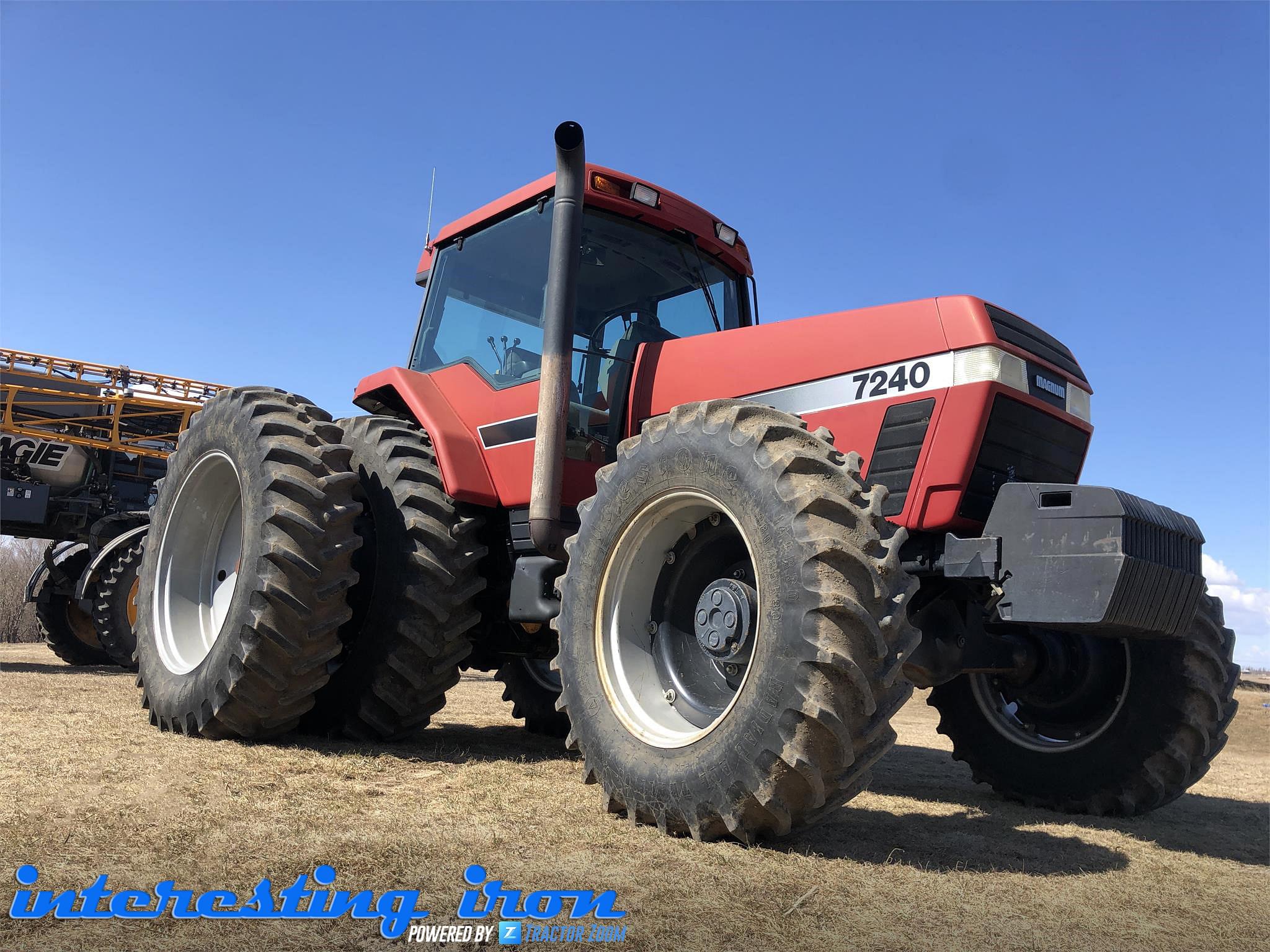 Magnum 7240 MFWD at a North Dakota tractor auction