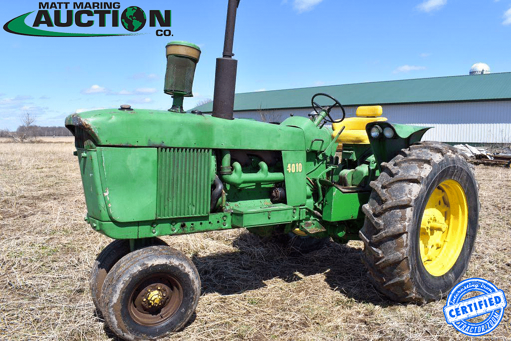 John Deere 4010 on a Matt Maring auction in Wisconsin