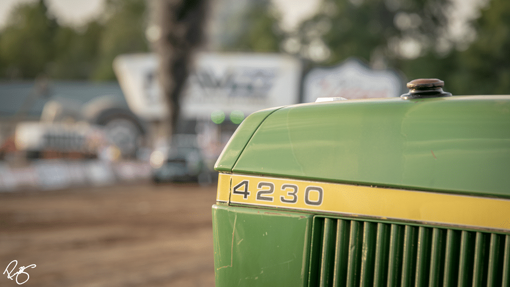 John Deere 4230 at the Hillsboro Charity Tractor Pull