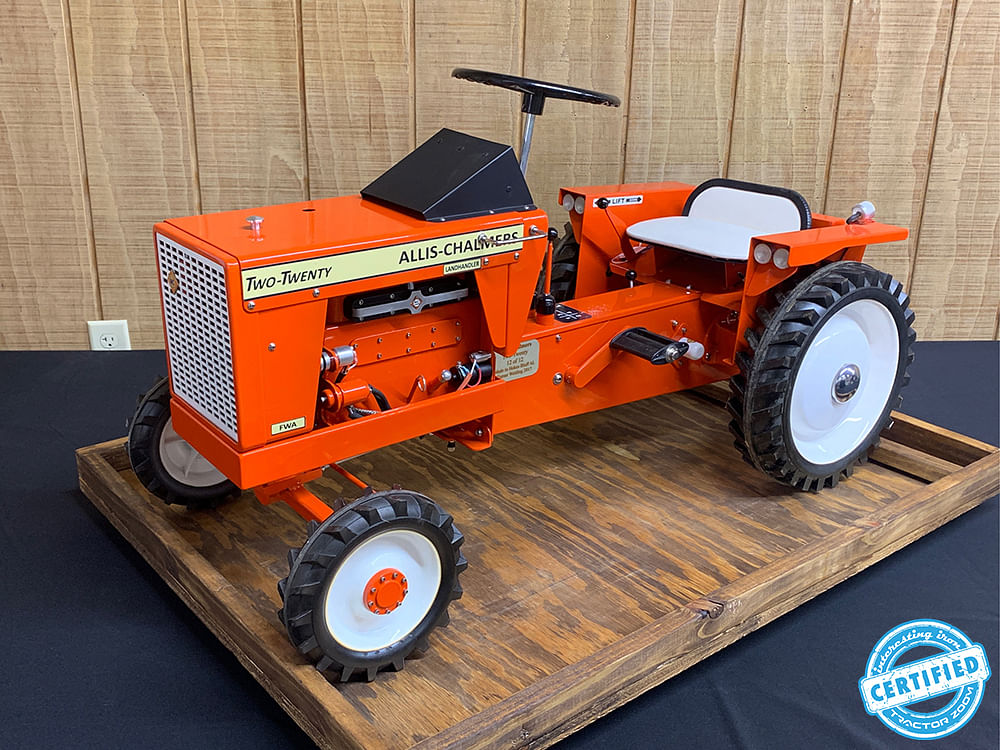 Aumann Vintage Power - Allis 220 Landhandler FWA pedal tractor