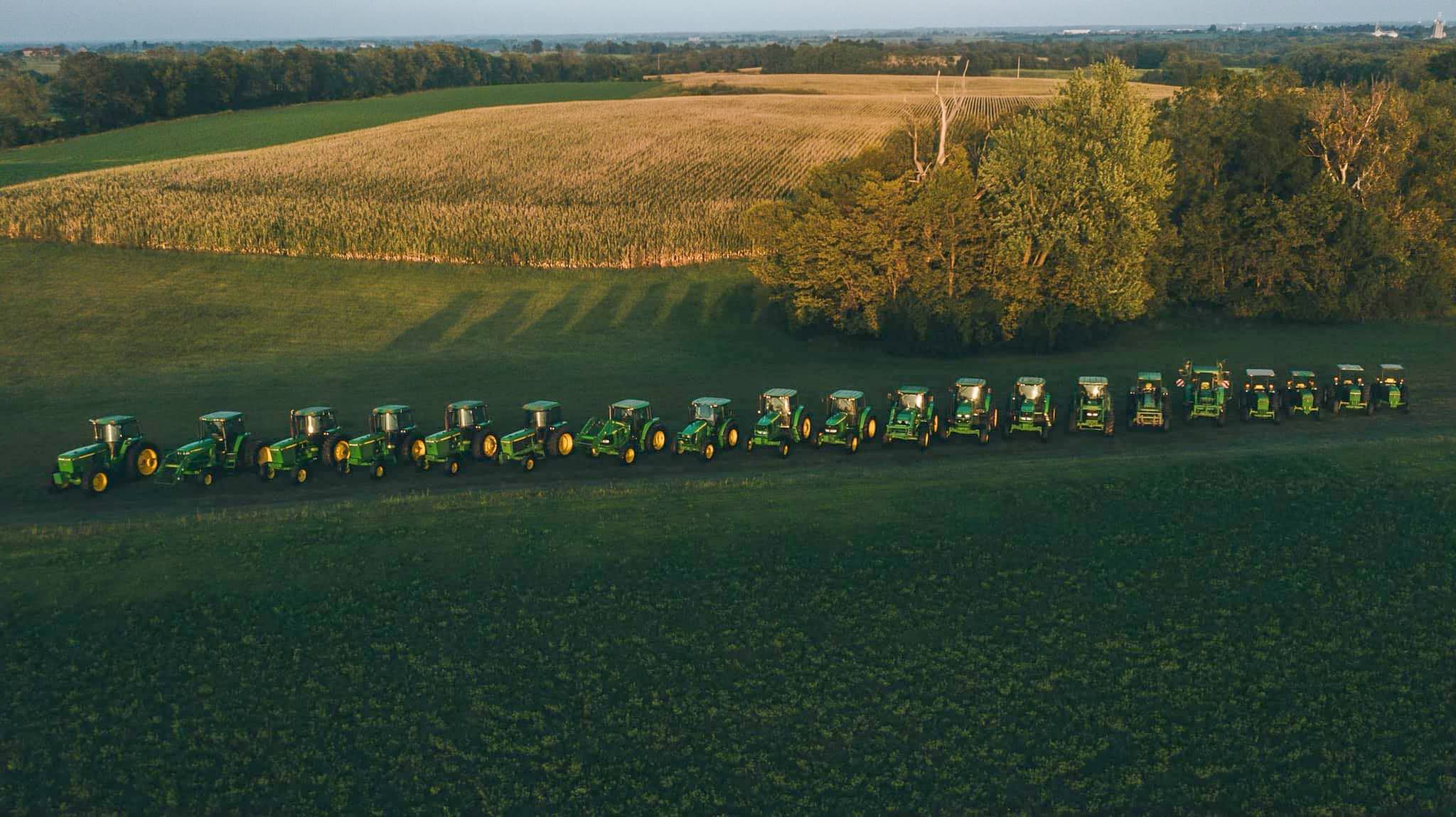 Taylor Auction Co John Deere lineup