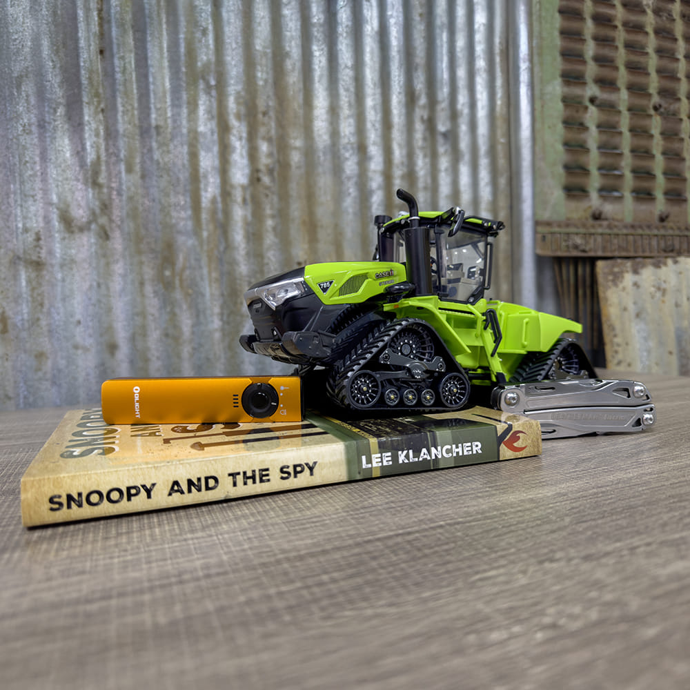 Interesting Iron-approved gifts for tractor nerds - Tractor Zoom